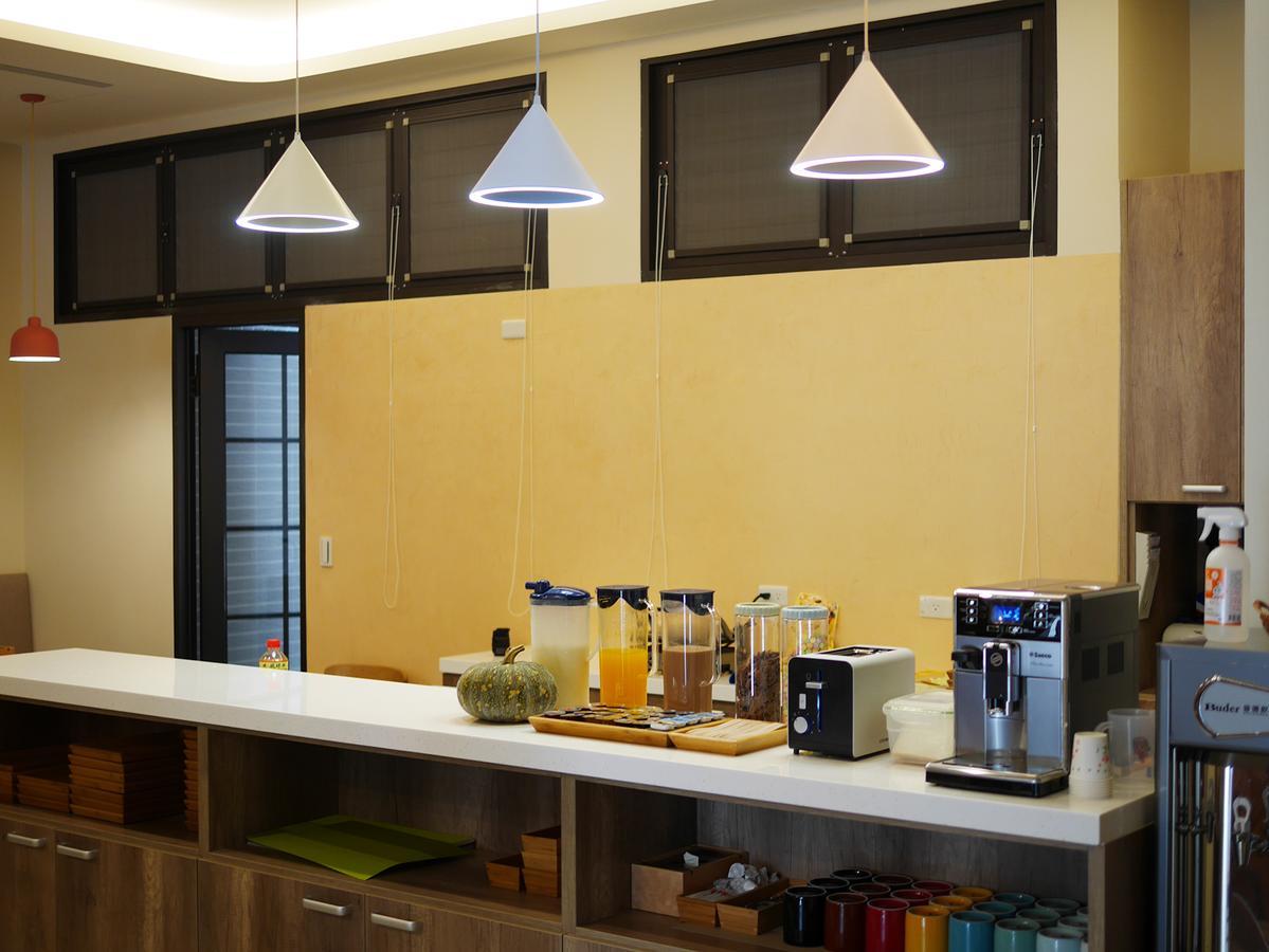 See Moon Homestay Yuchi Bagian luar foto