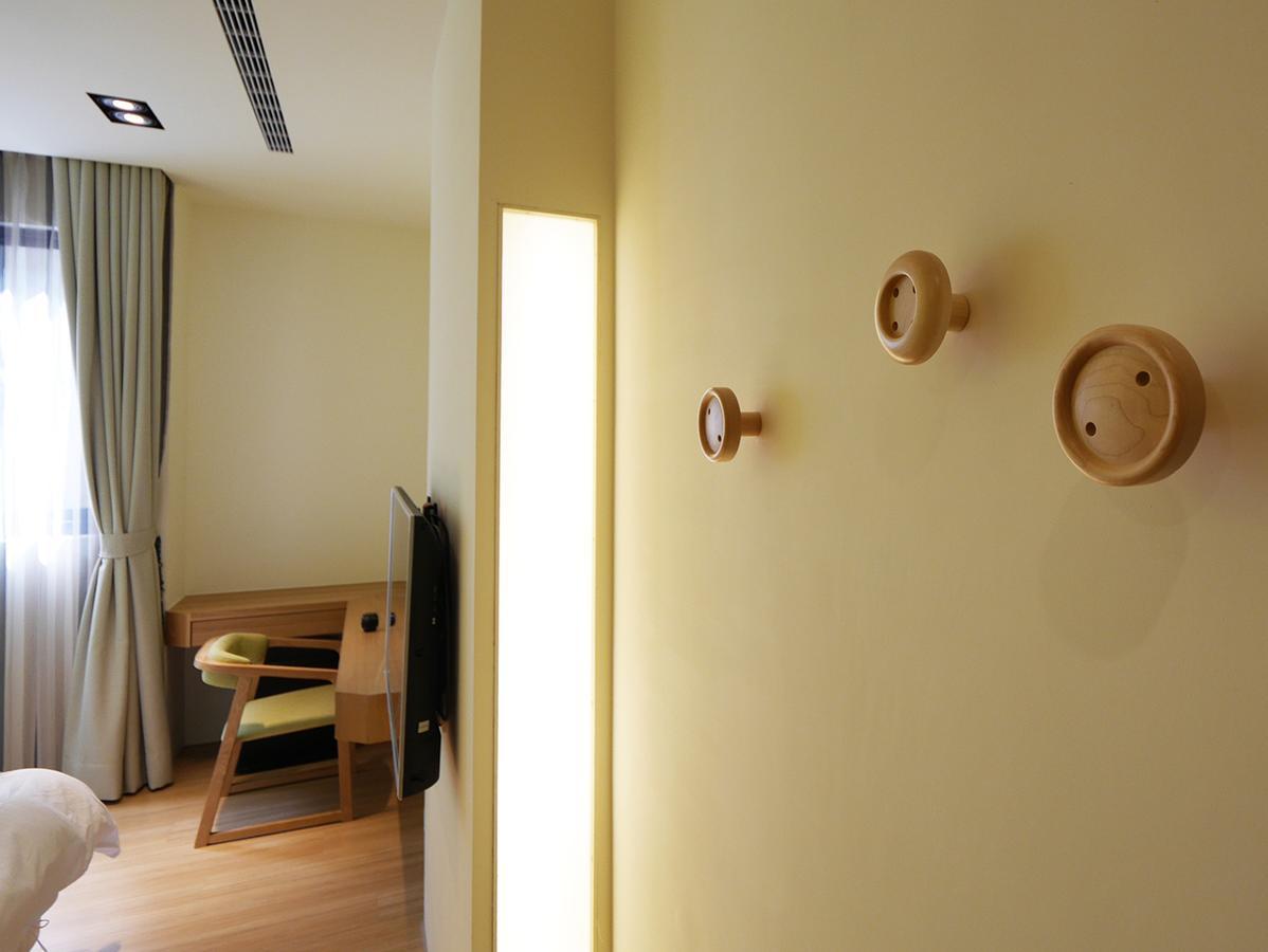 See Moon Homestay Yuchi Bagian luar foto