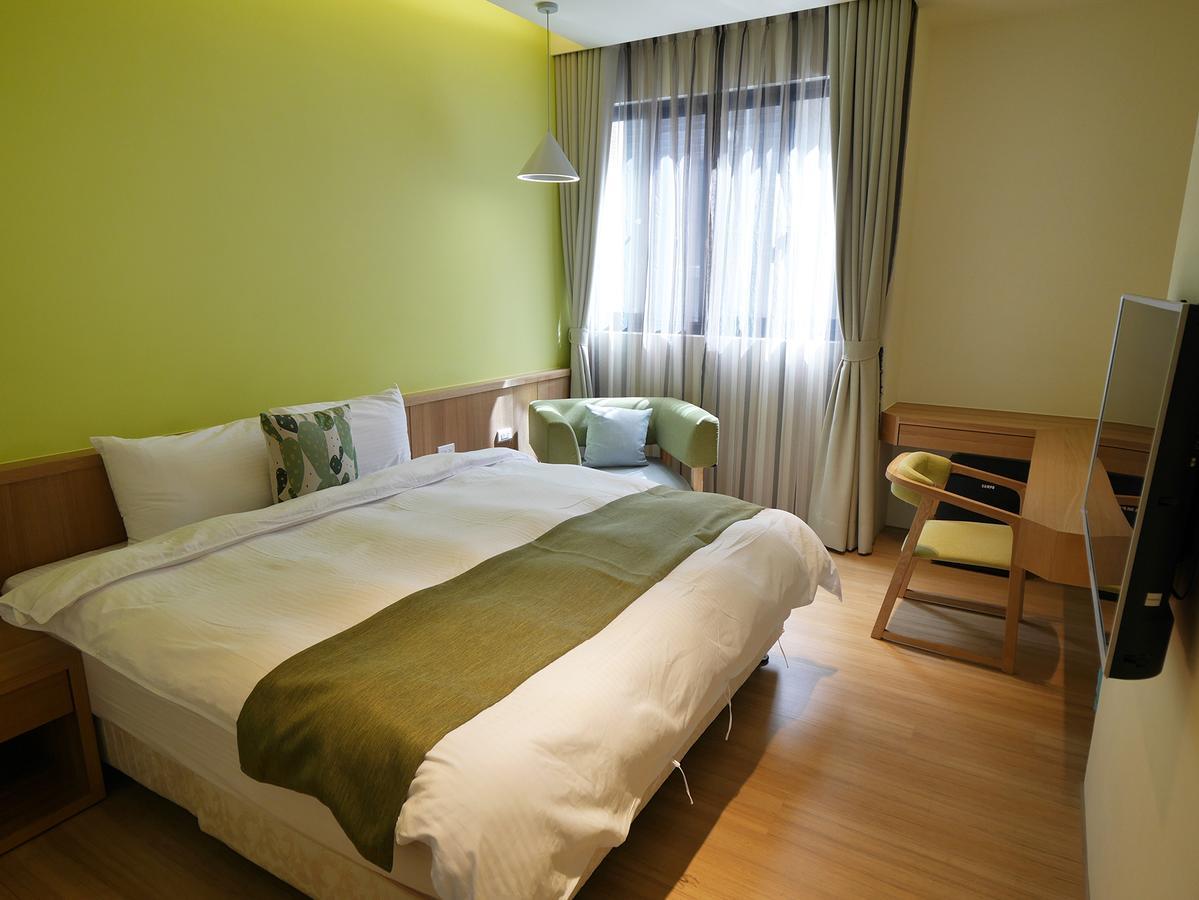 See Moon Homestay Yuchi Bagian luar foto